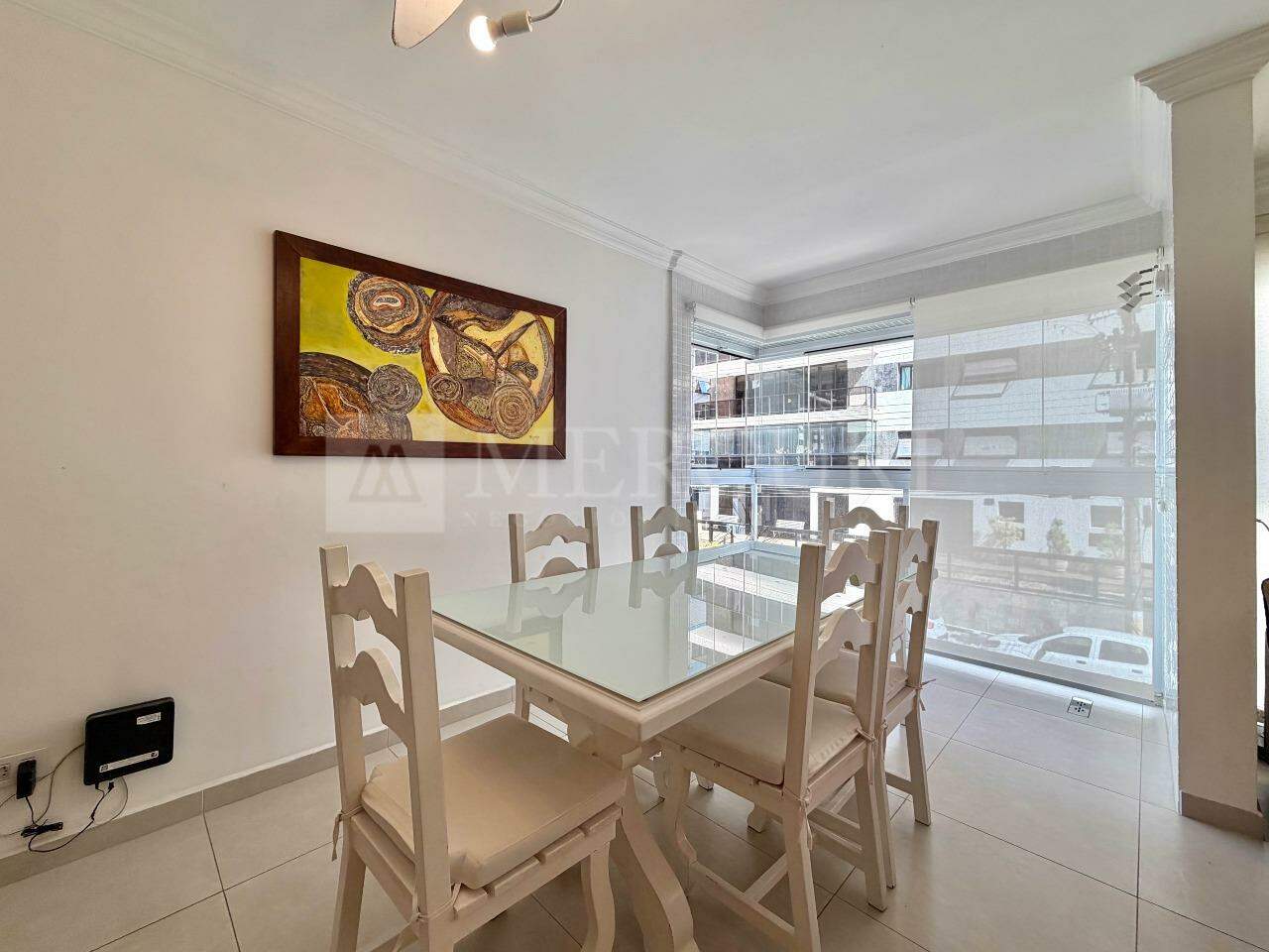 Apartamento à venda no Pitangueiras: 