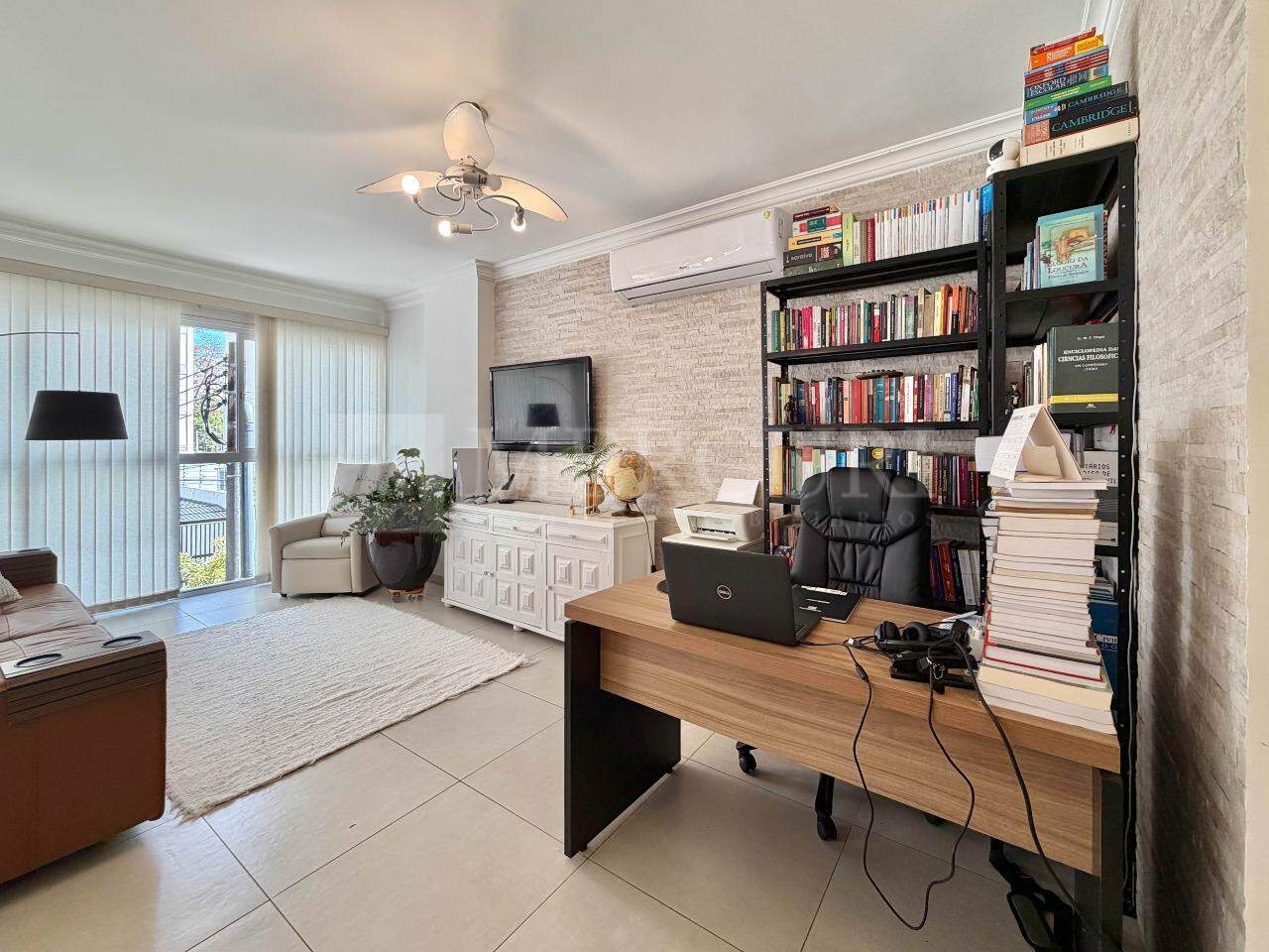 Apartamento à venda no Pitangueiras: 
