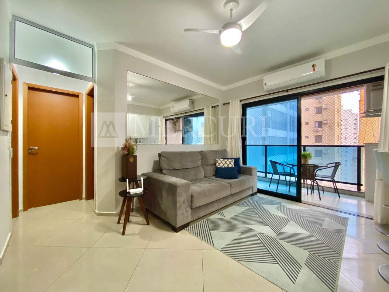 Apartamento à venda no Pitangueiras: 