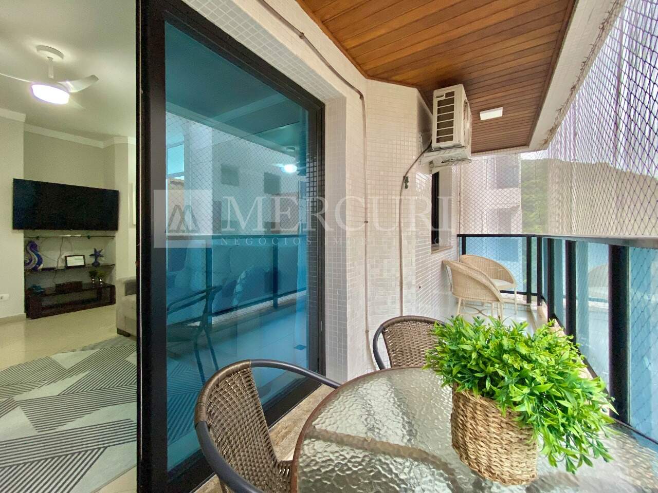 Apartamento à venda no Pitangueiras: 