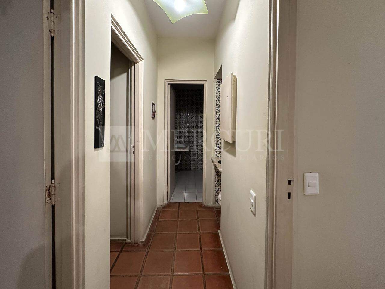 Apartamento à venda no Pitangueiras: 