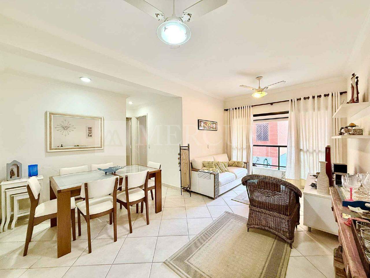 Apartamento à venda no Enseada: 