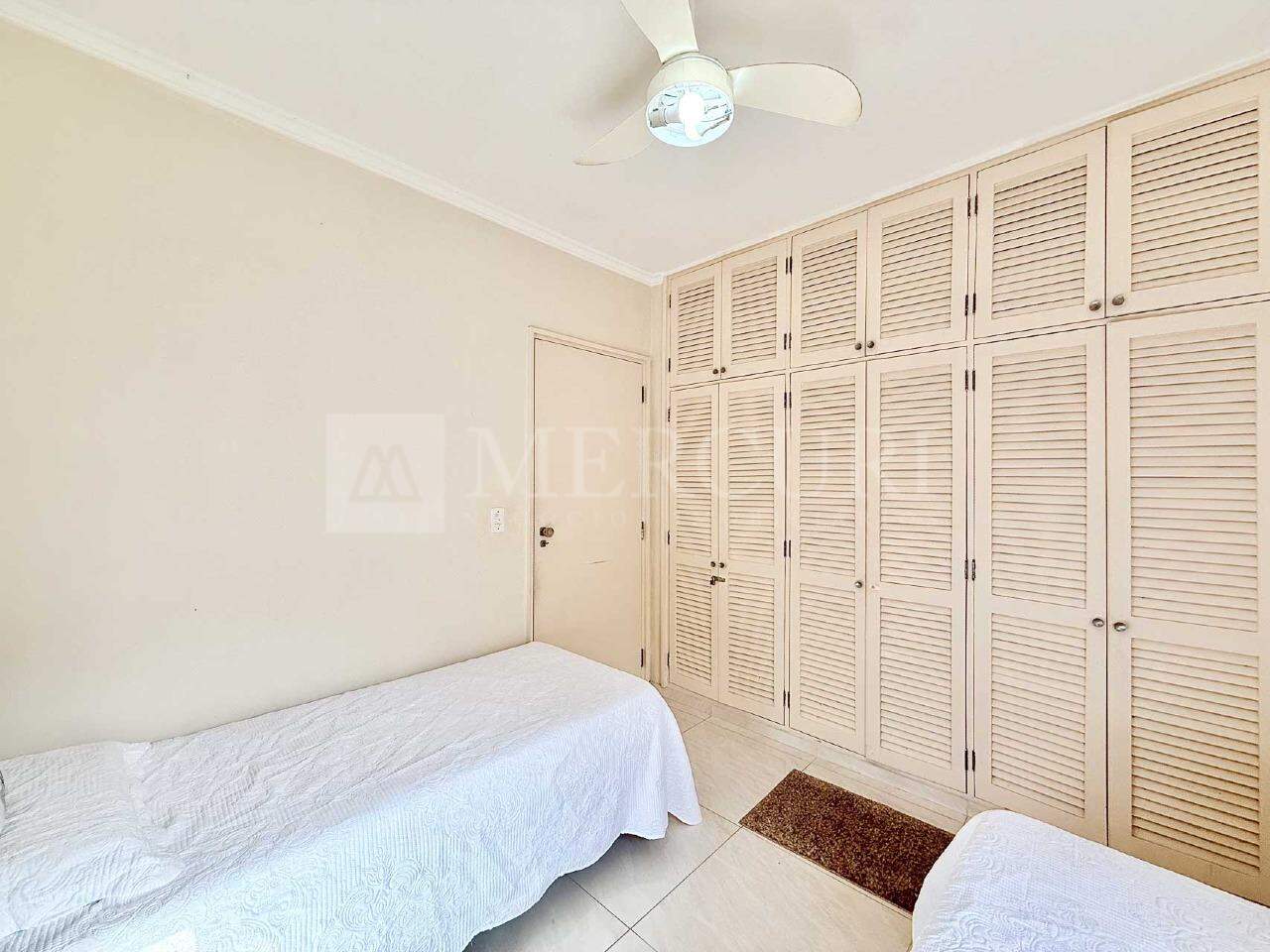 Apartamento à venda no Enseada: 