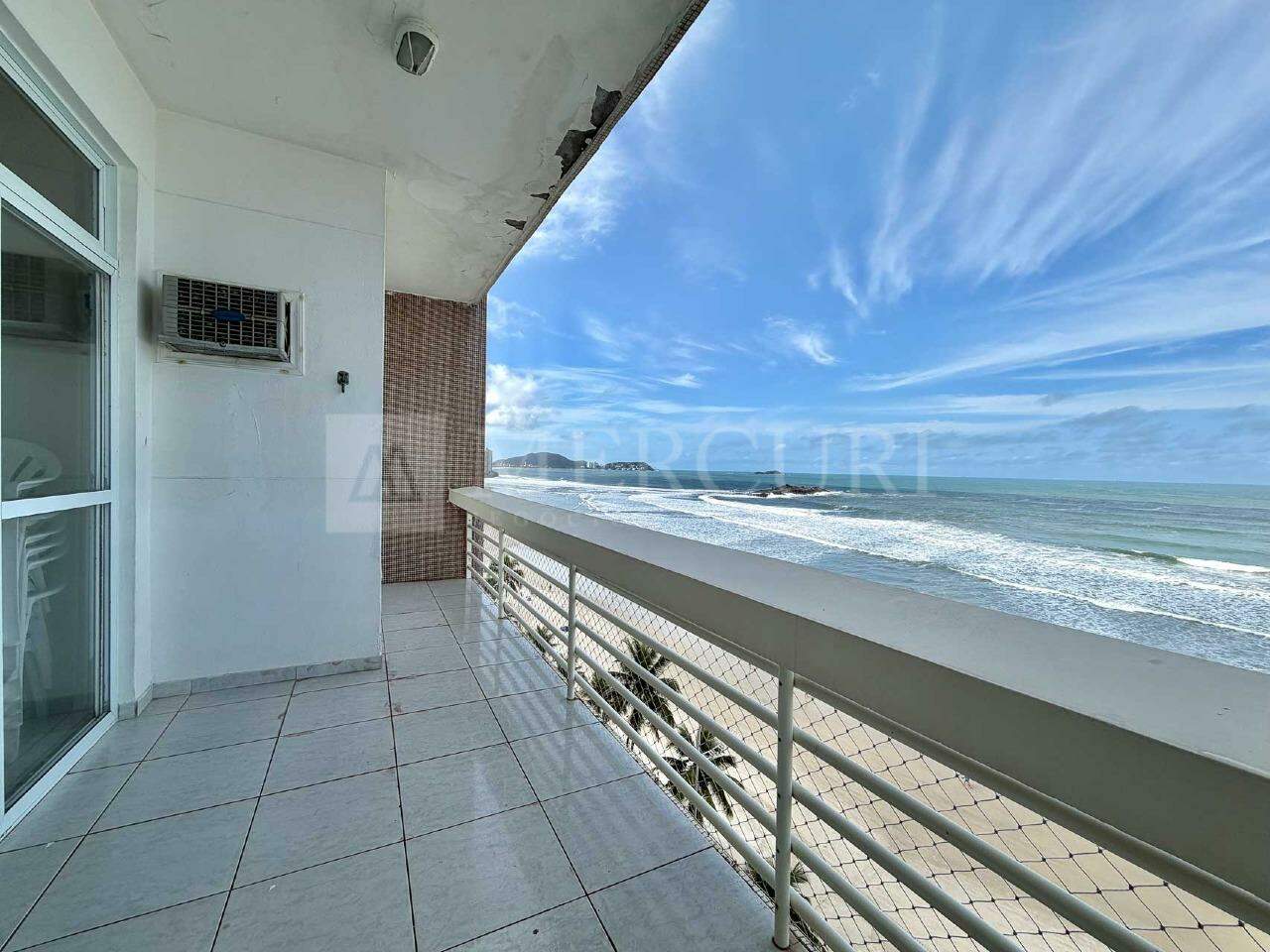 Apartamento à venda no Pitangueiras: 
