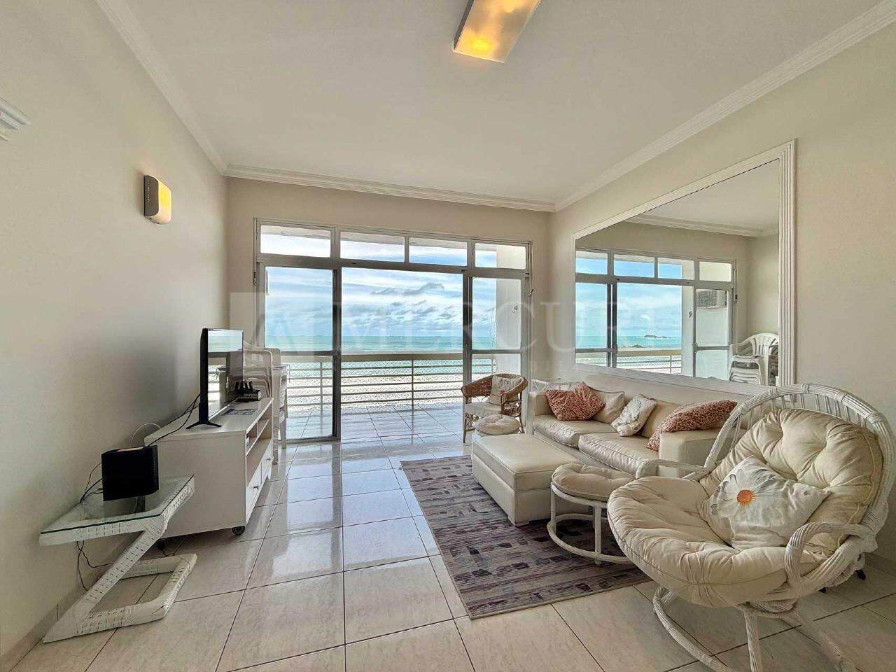 Apartamento à venda no Pitangueiras: 