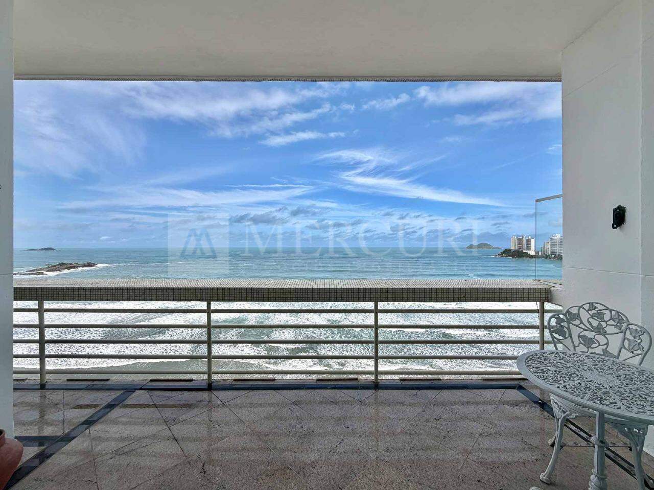 Apartamento à venda no Pitangueiras: 