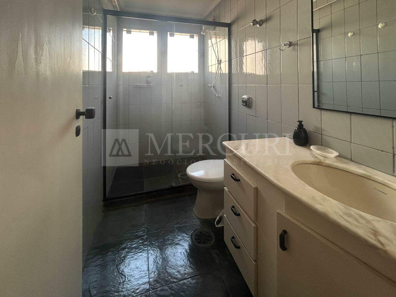 Apartamento à venda no Jardim Astúrias: 