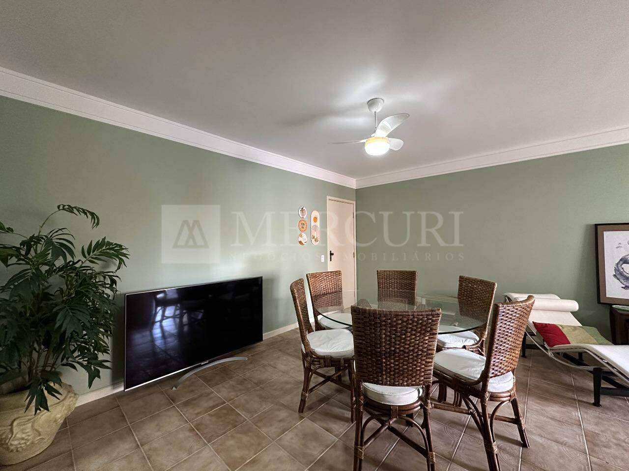 Apartamento à venda no Pitangueiras: 