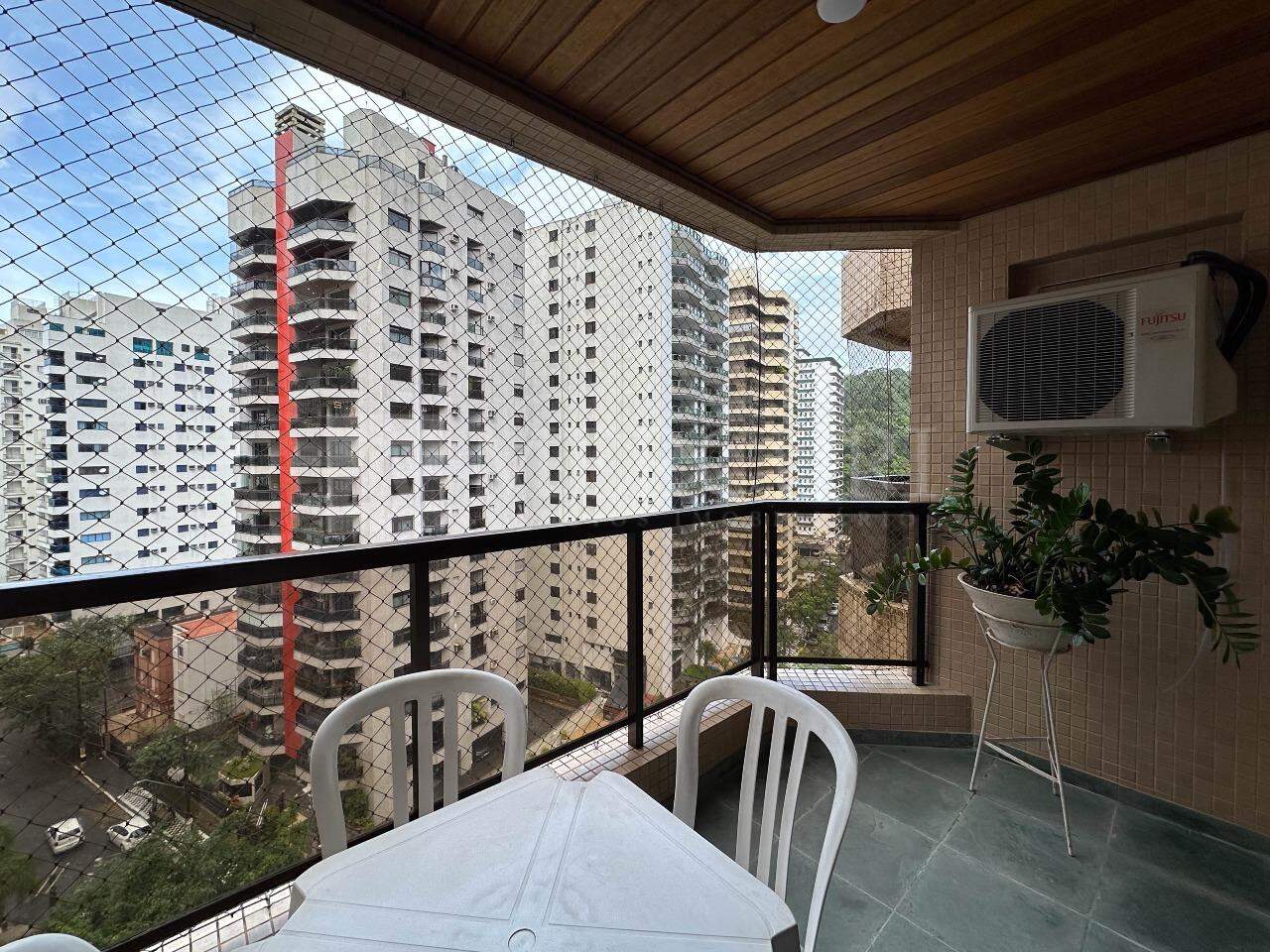 Apartamento à venda no Pitangueiras: 