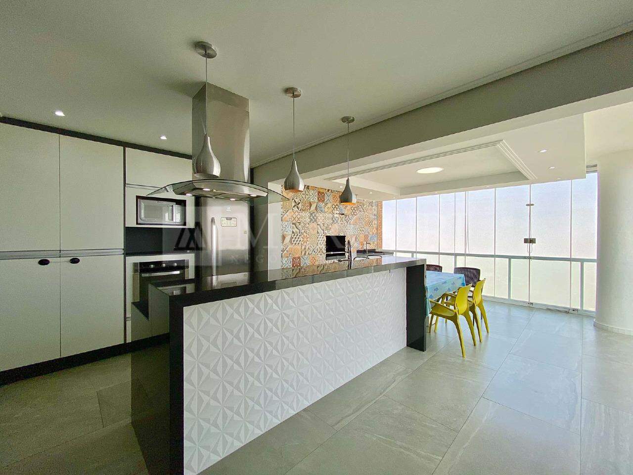 Apartamento à venda no Enseada: 