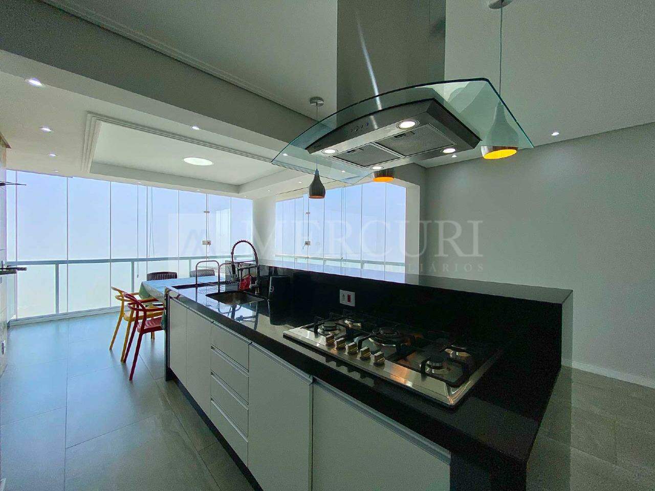 Apartamento à venda no Enseada: 