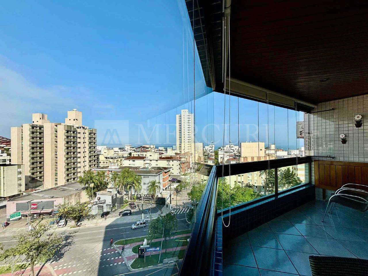Apartamento à venda no Enseada: 