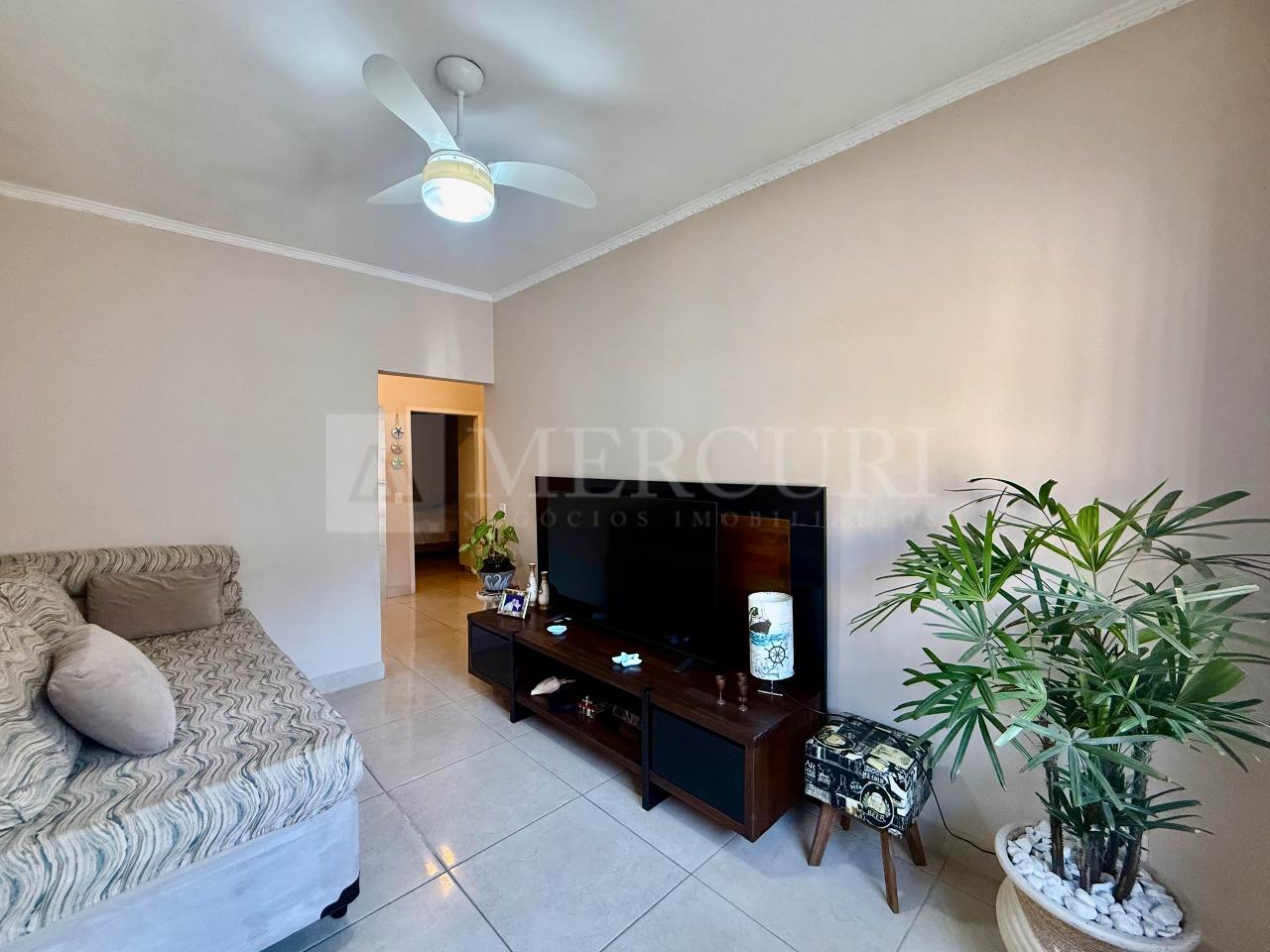 Casa à venda no Jardim Guaiuba: 