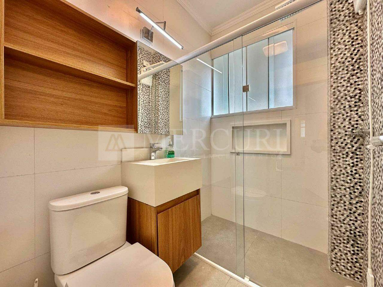 Apartamento à venda no Pitangueiras: 