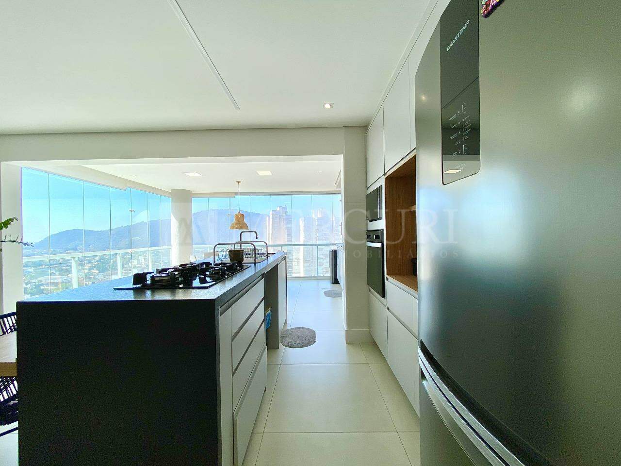Apartamento à venda no Enseada: 