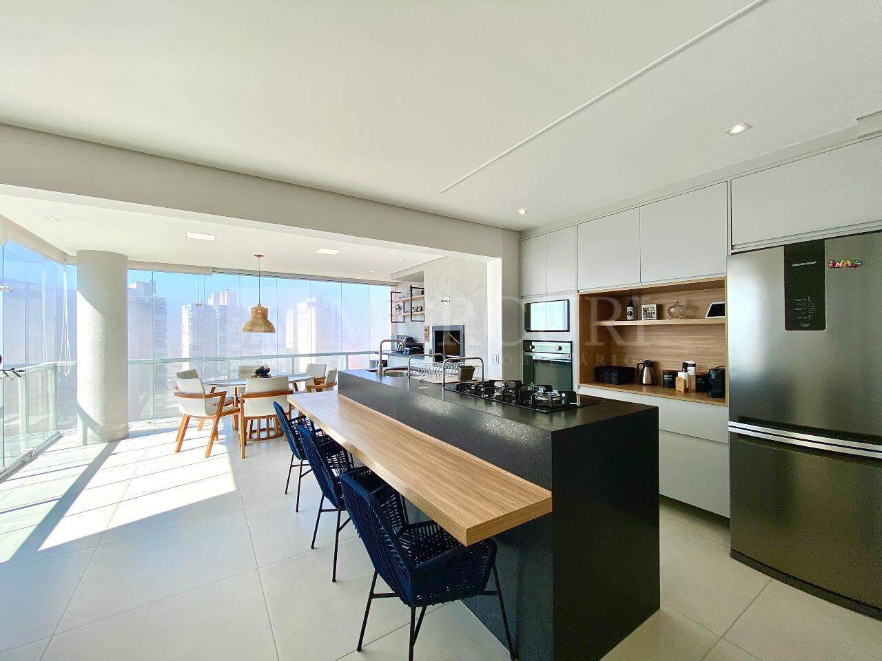 Apartamento à venda no Enseada: 