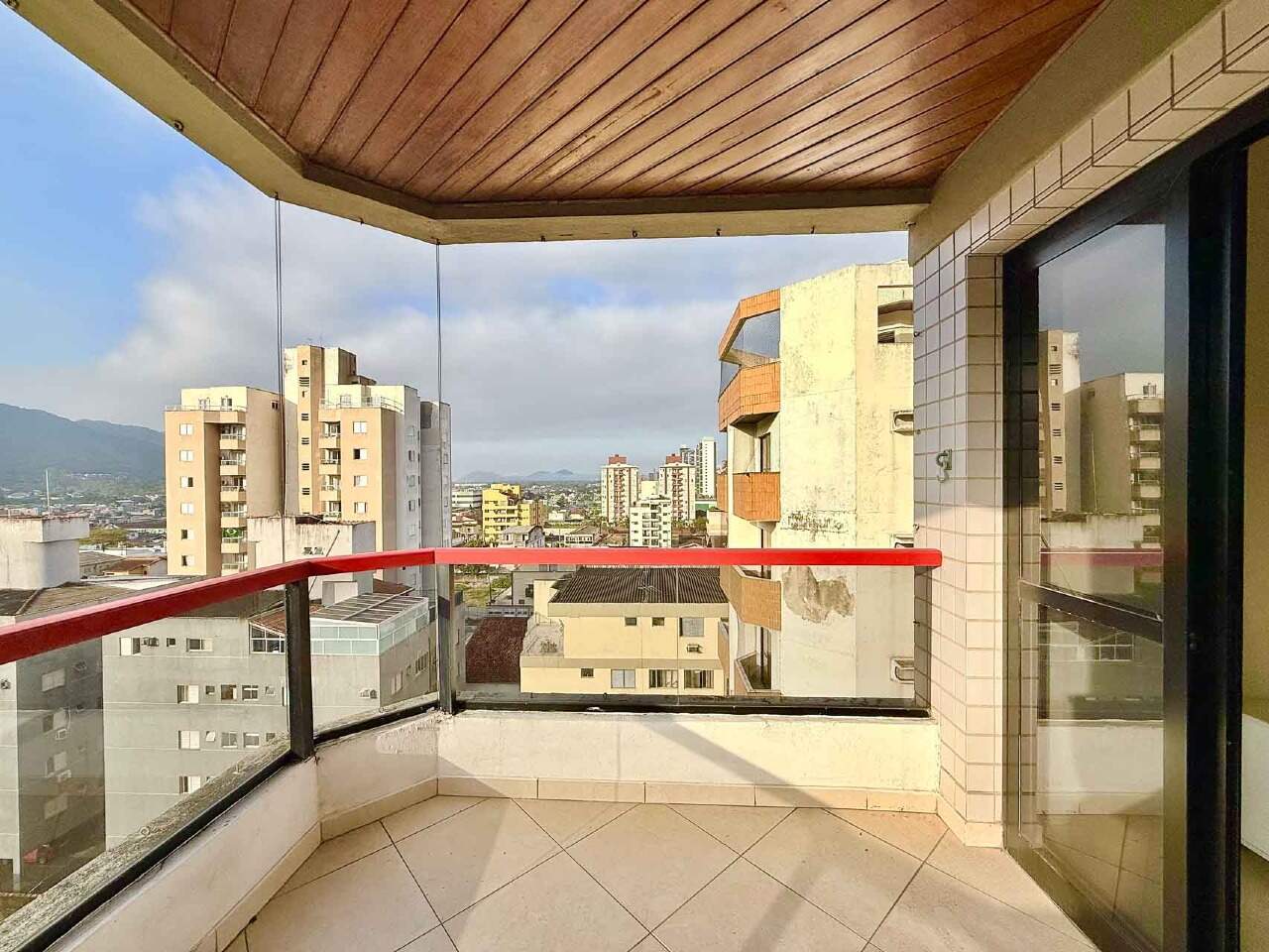 Apartamento à venda no Enseada: 