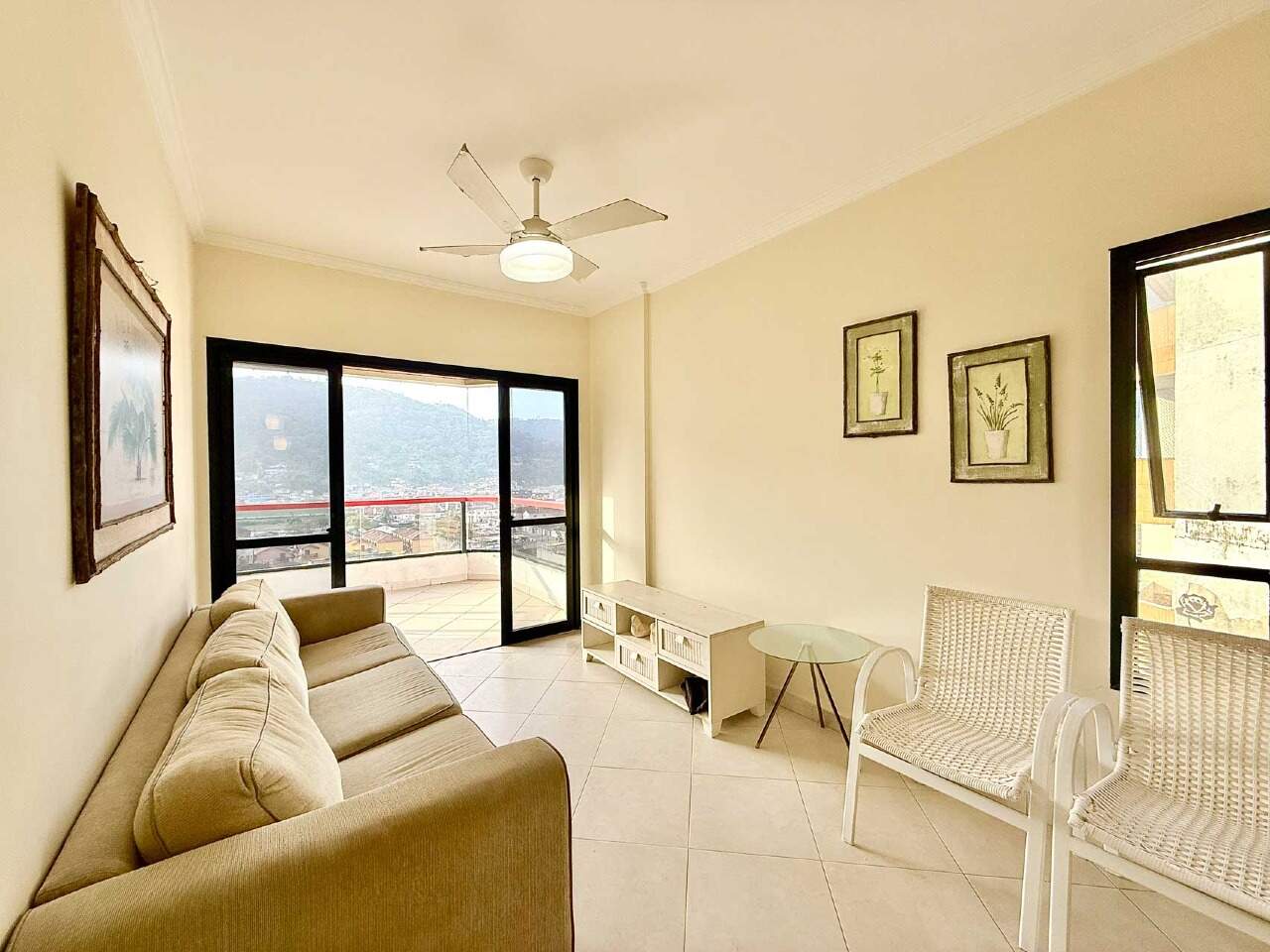Apartamento à venda no Enseada: 