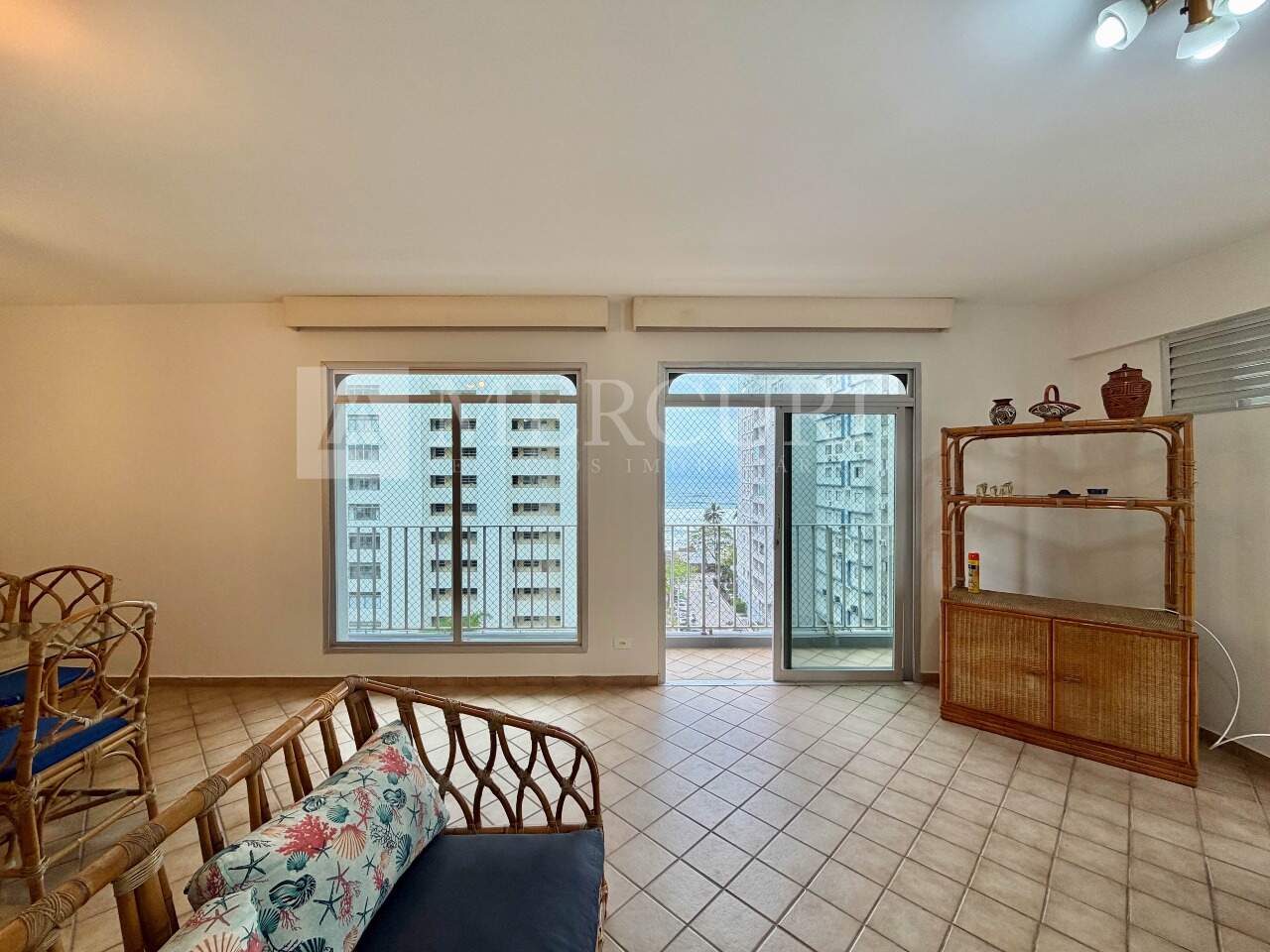 Apartamento à venda no Pitangueiras: 