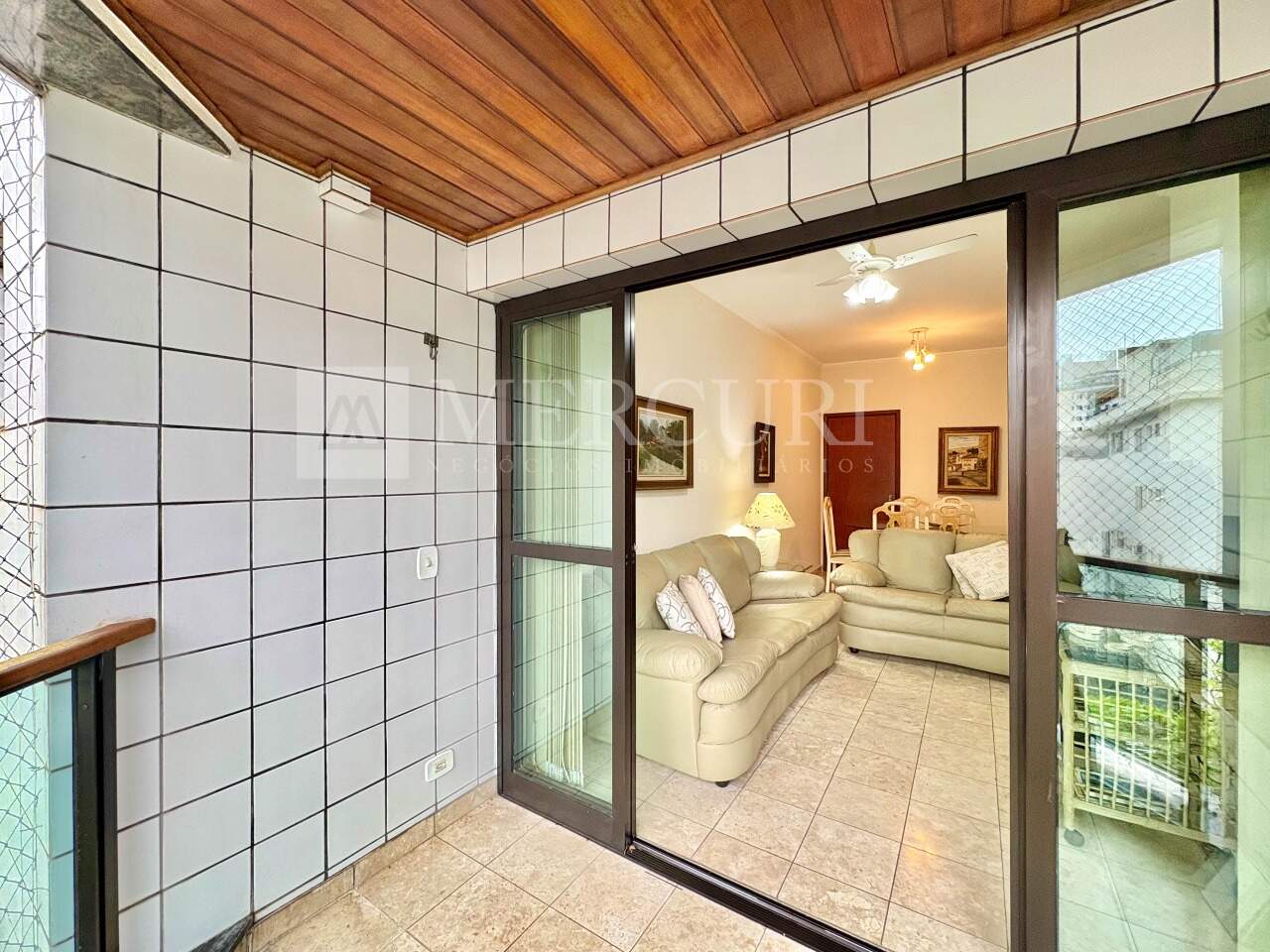Apartamento à venda no Enseada: 