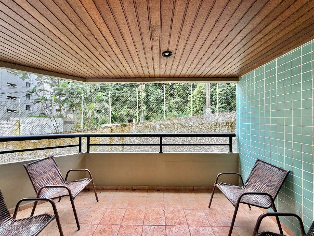 Apartamento à venda no Pitangueiras: 