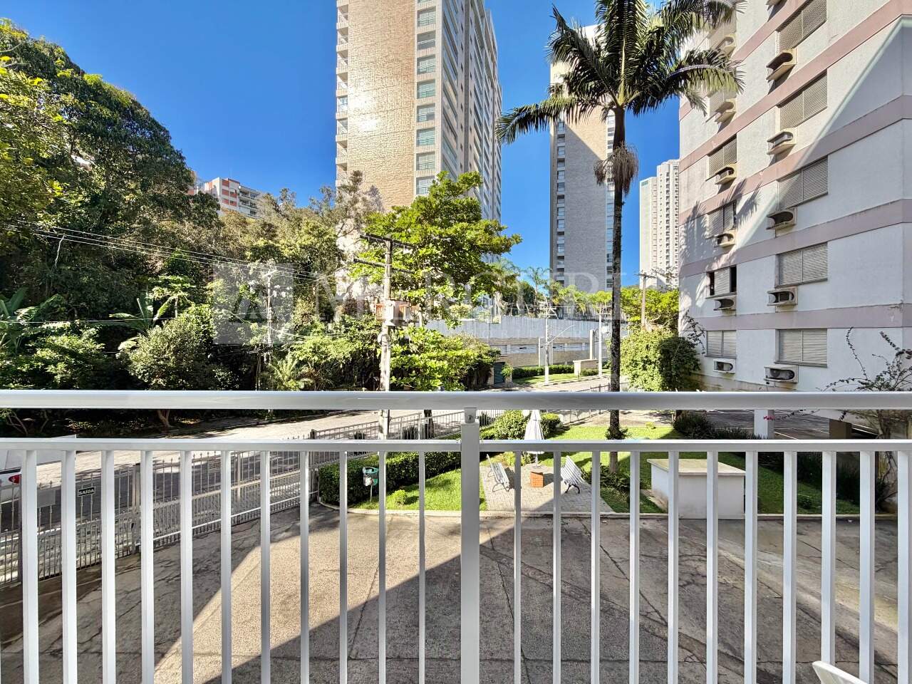 Apartamento à venda no Enseada: 