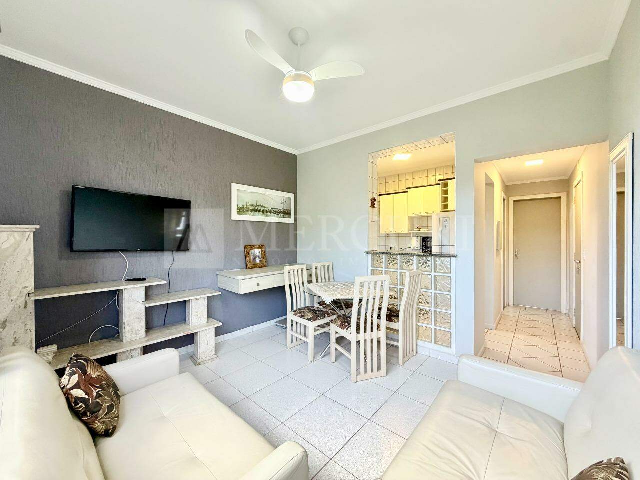 Apartamento à venda no Tombo: 