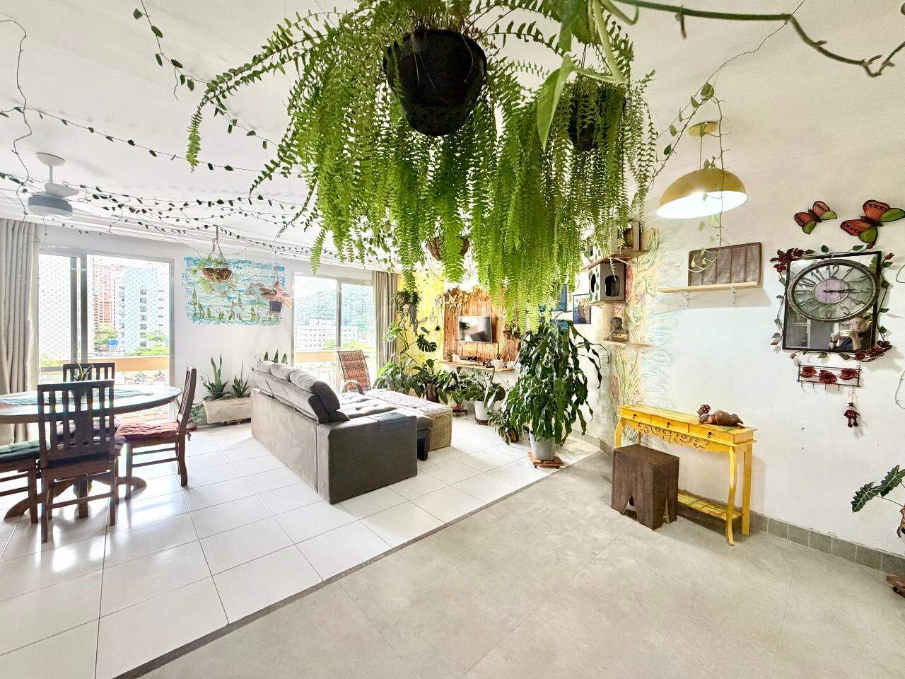 Apartamento à venda no Pitangueiras: 