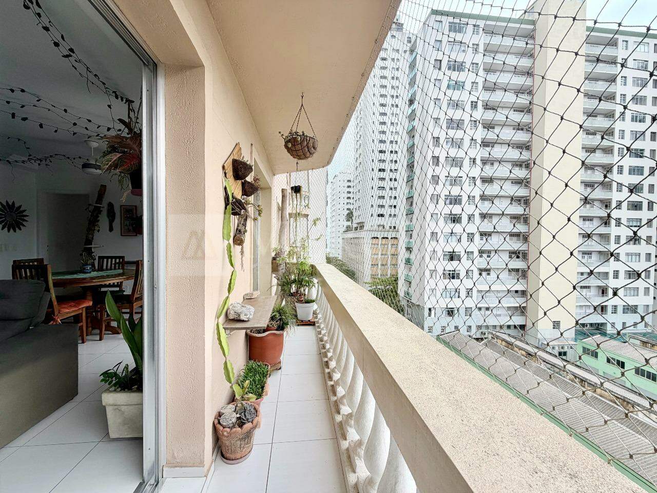 Apartamento à venda no Pitangueiras: 