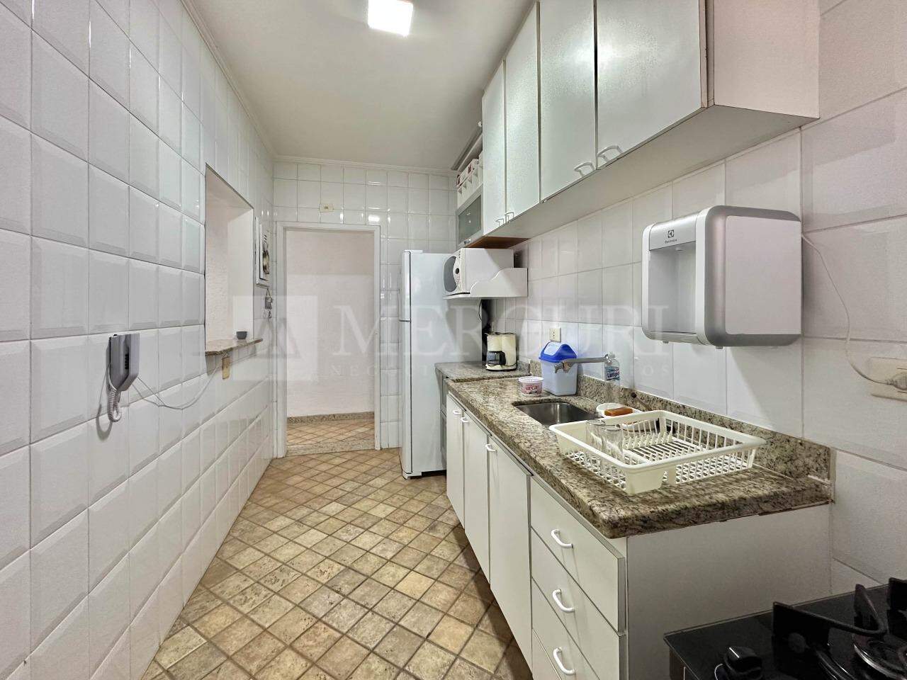 Apartamento à venda no Pitangueiras: 