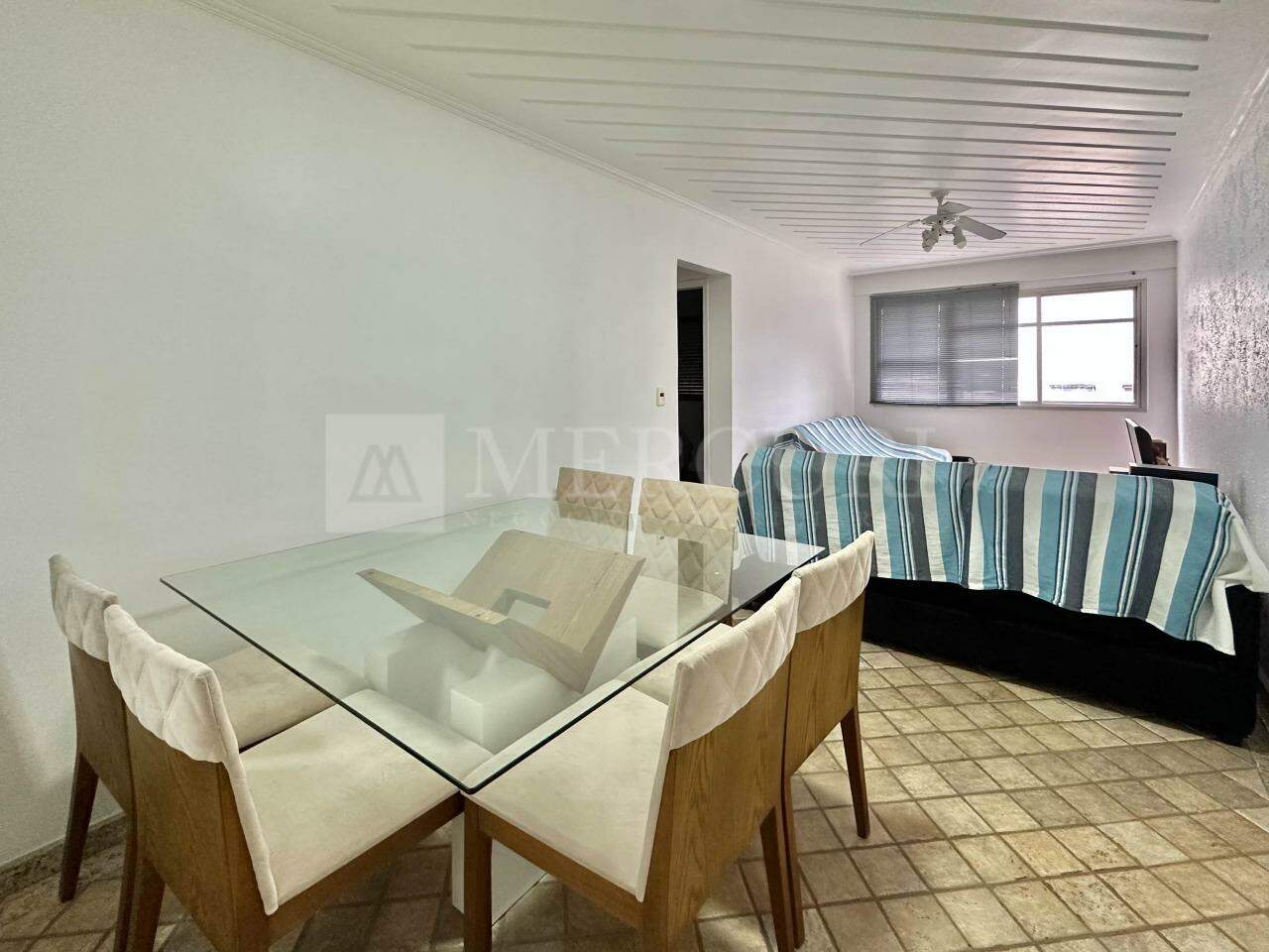 Apartamento à venda no Pitangueiras: 