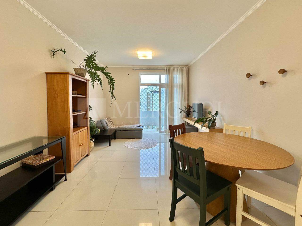 Apartamento à venda no Pitangueiras: 