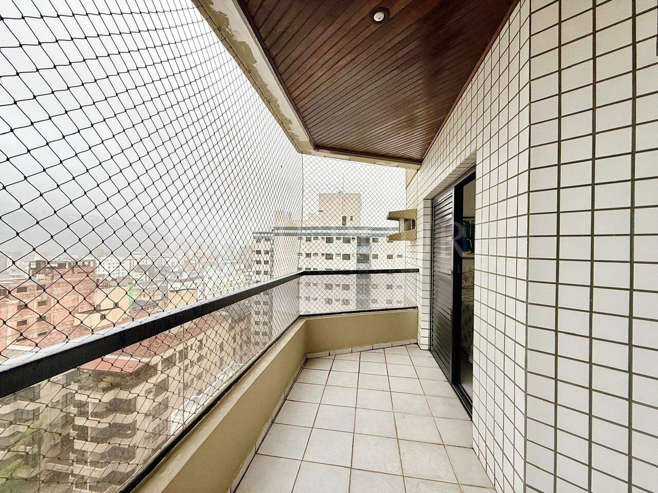 Apartamento à venda no Enseada: 