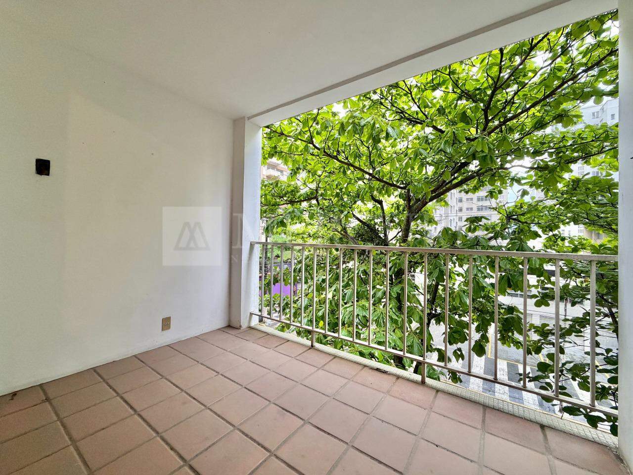 Apartamento à venda no Pitangueiras: 