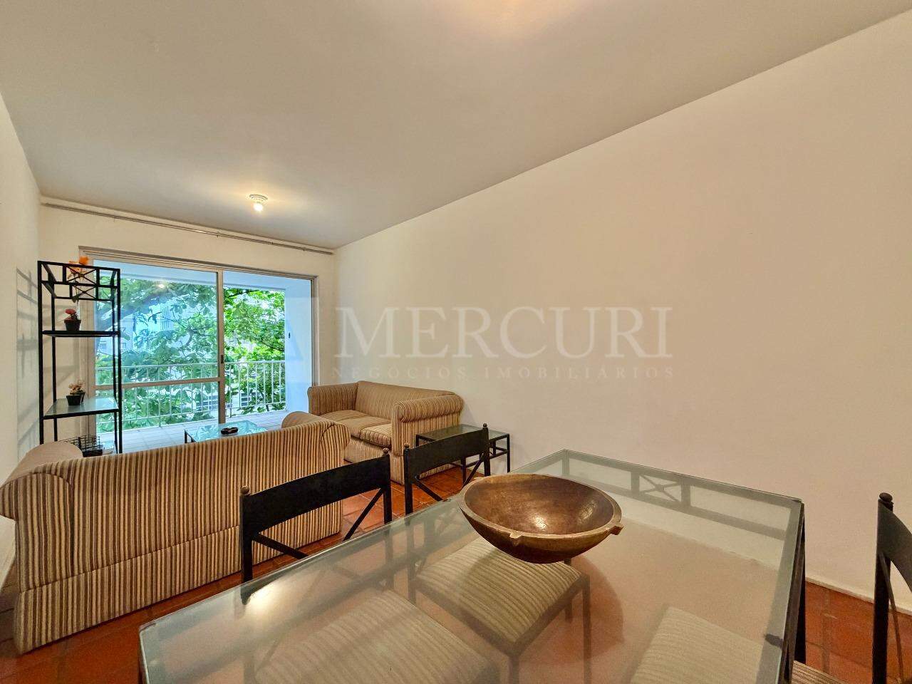 Apartamento à venda no Pitangueiras: 