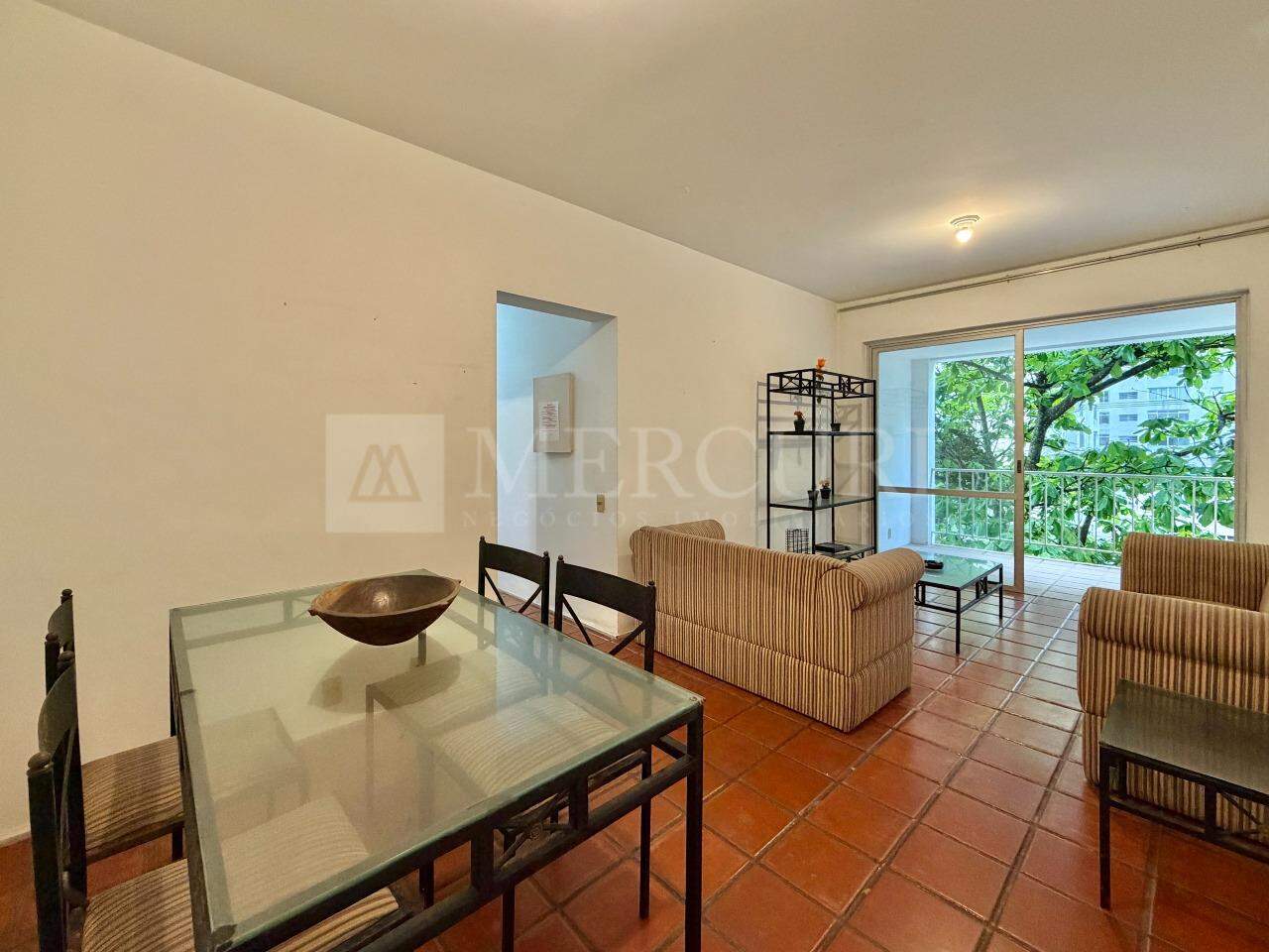 Apartamento à venda no Pitangueiras: 