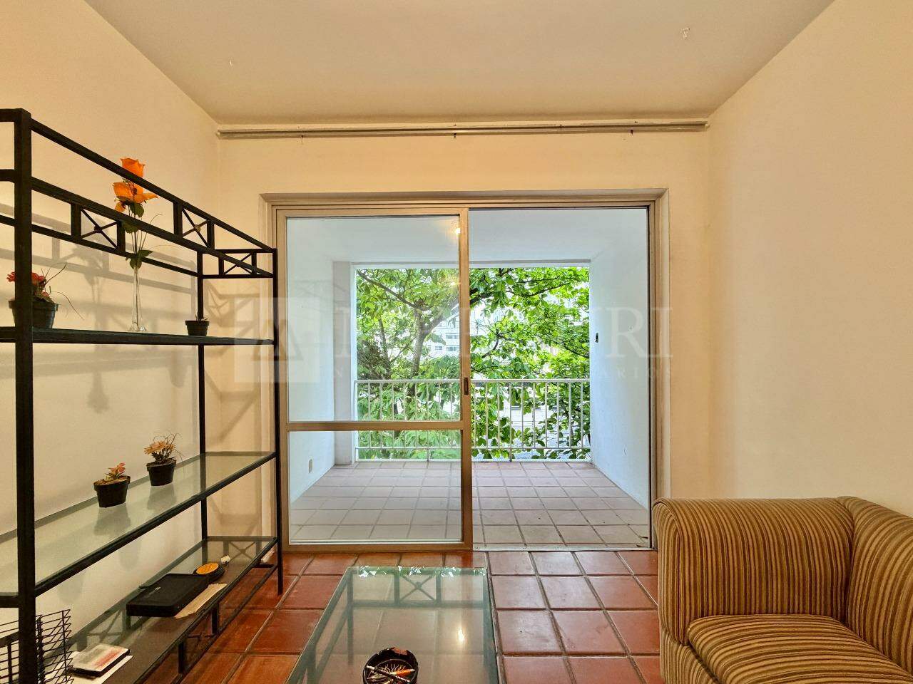 Apartamento à venda no Pitangueiras: 