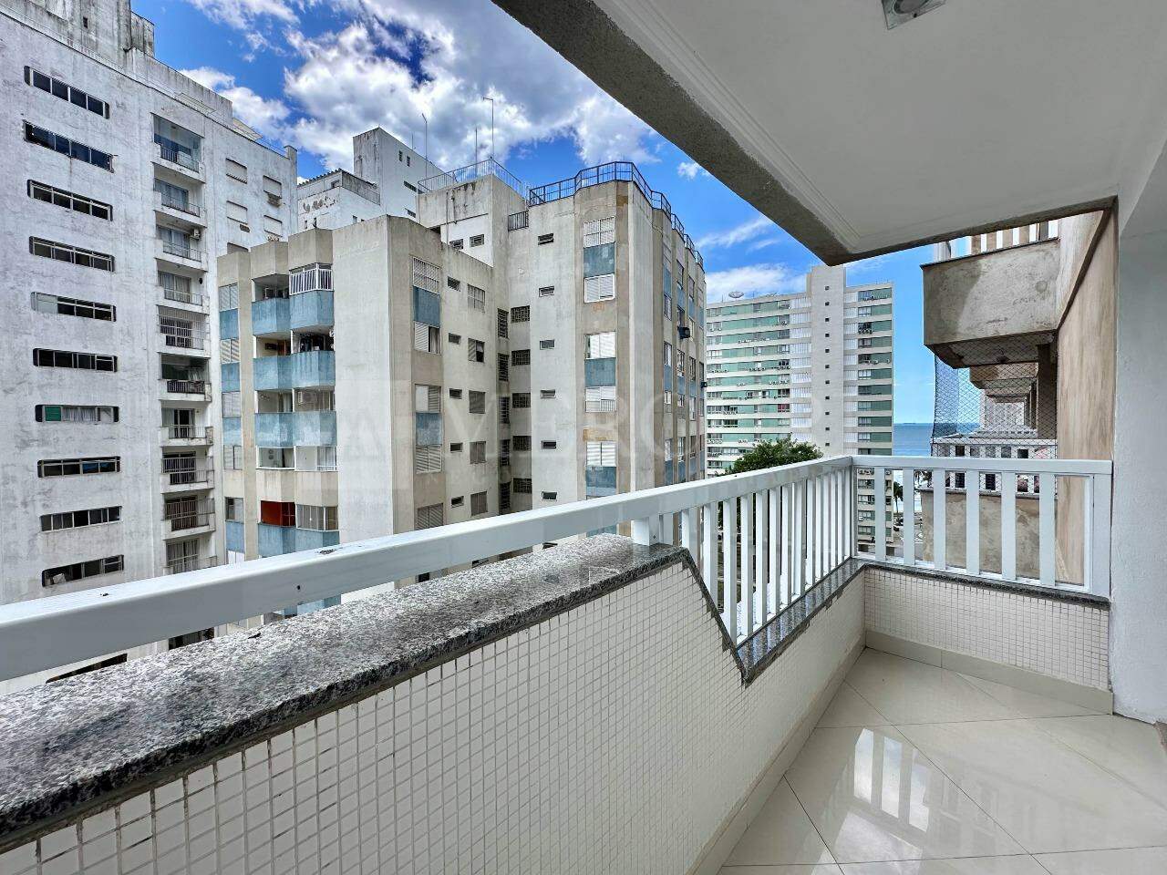 Apartamento à venda no Pitangueiras: 