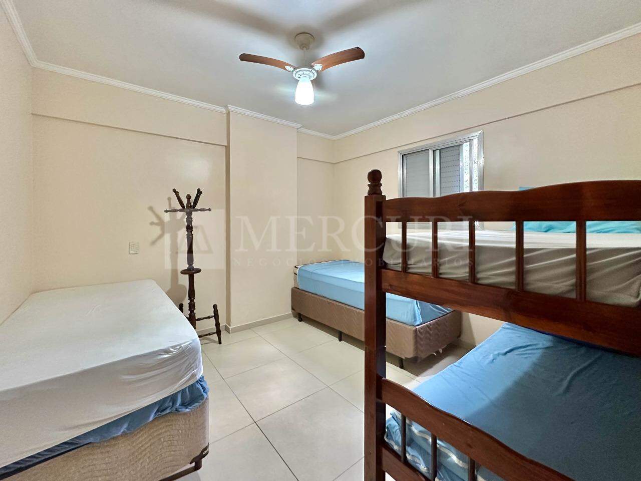 Apartamento à venda no Pitangueiras: 