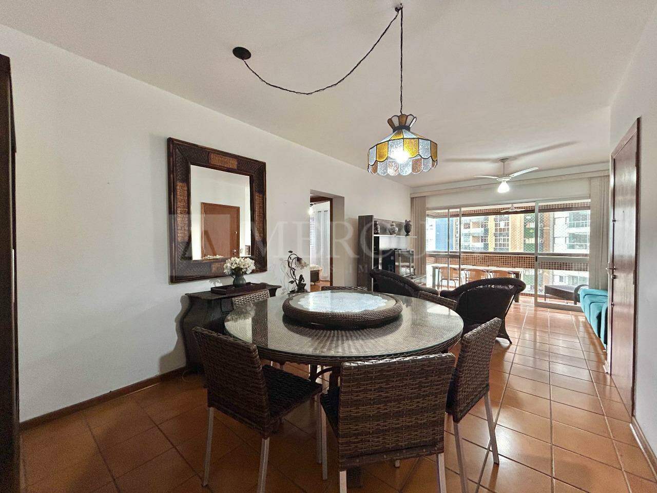 Apartamento à venda no Pitangueiras: 