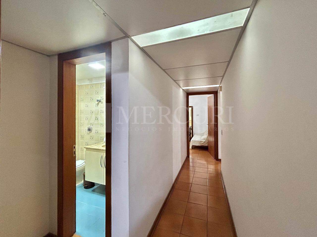 Apartamento à venda no Pitangueiras: 