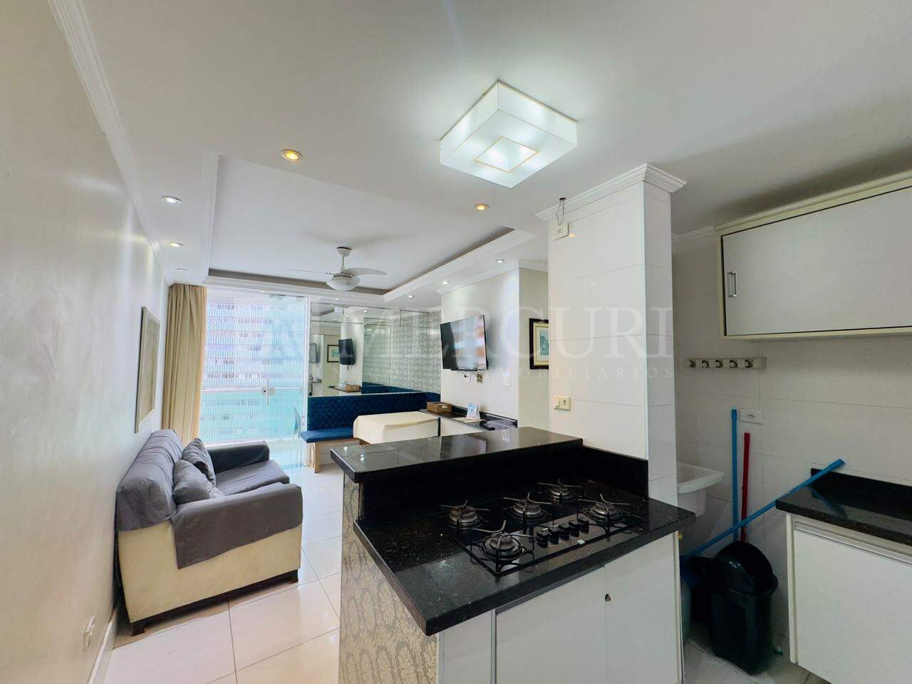 Apartamento à venda no Pitangueiras: 