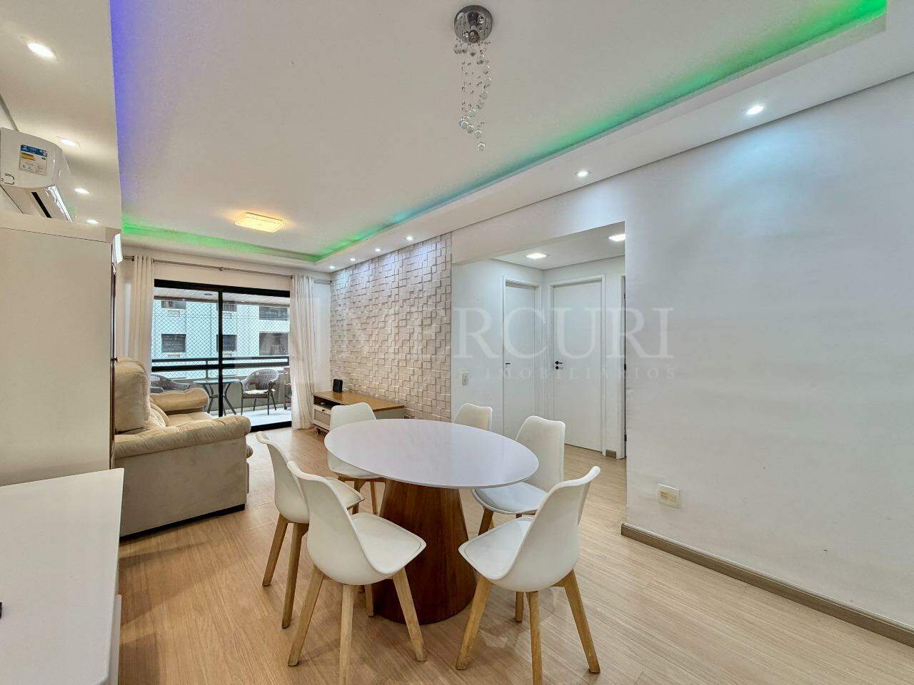 Apartamento à venda no Pitangueiras: 