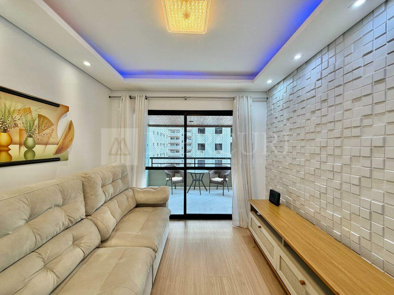 Apartamento à venda no Pitangueiras: 