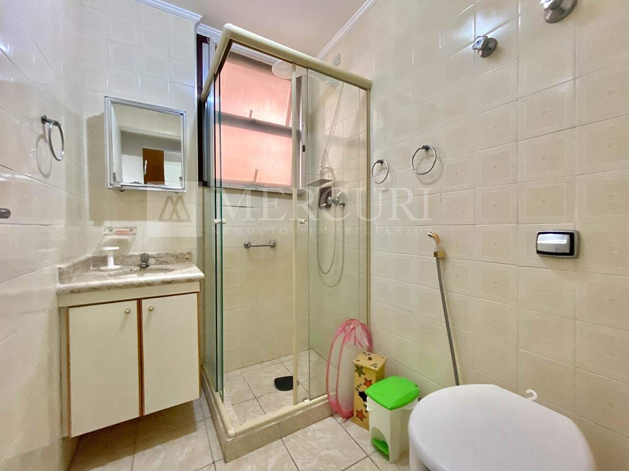 Apartamento à venda no Enseada: 