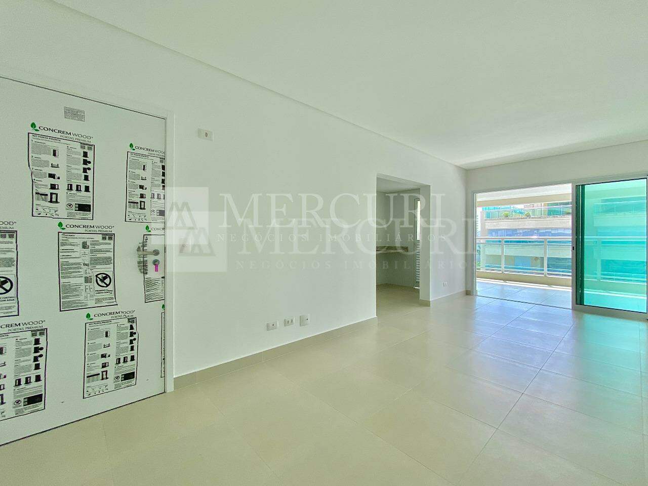 Apartamento à venda no Enseada: 