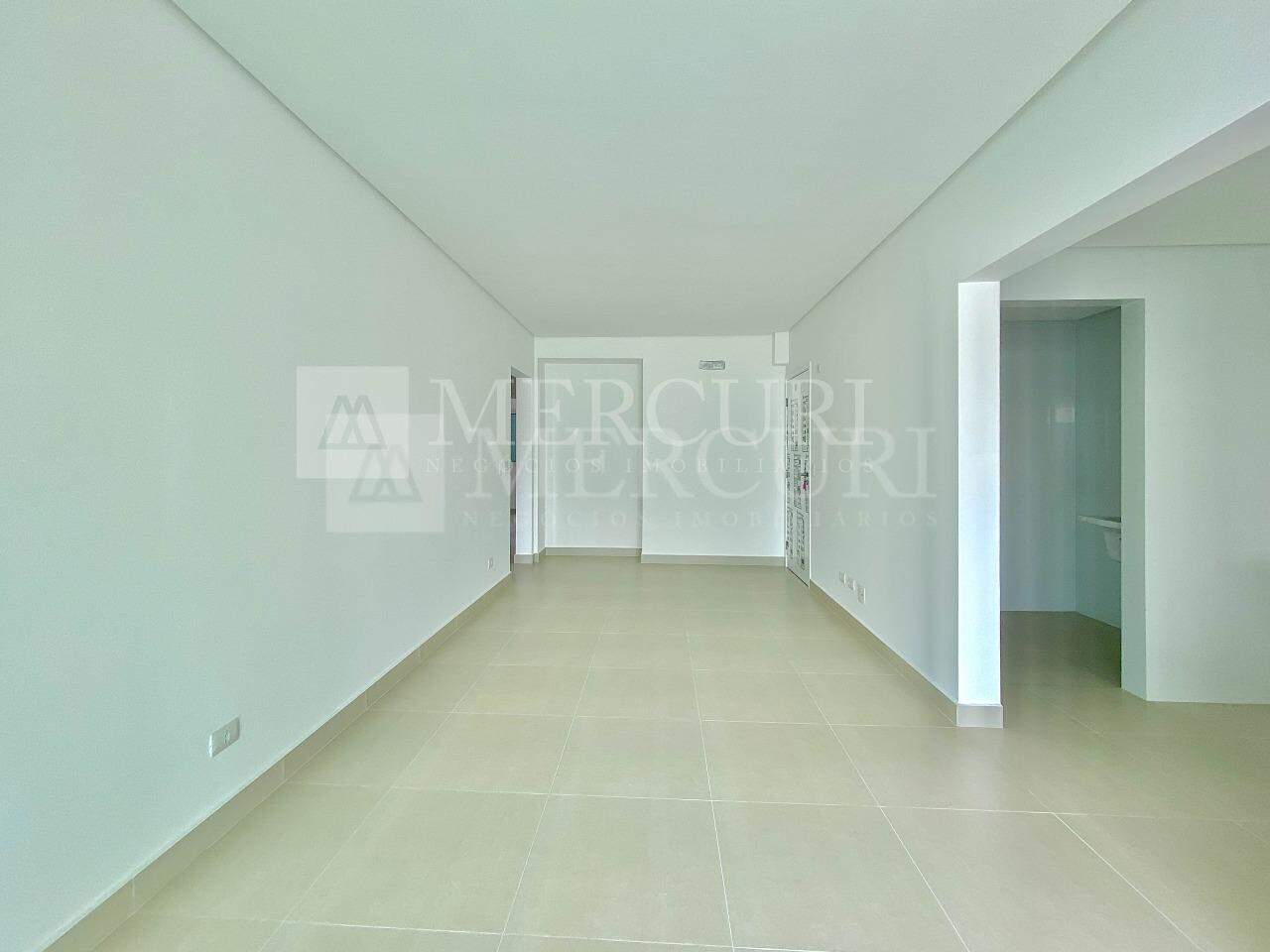 Apartamento à venda no Enseada: 