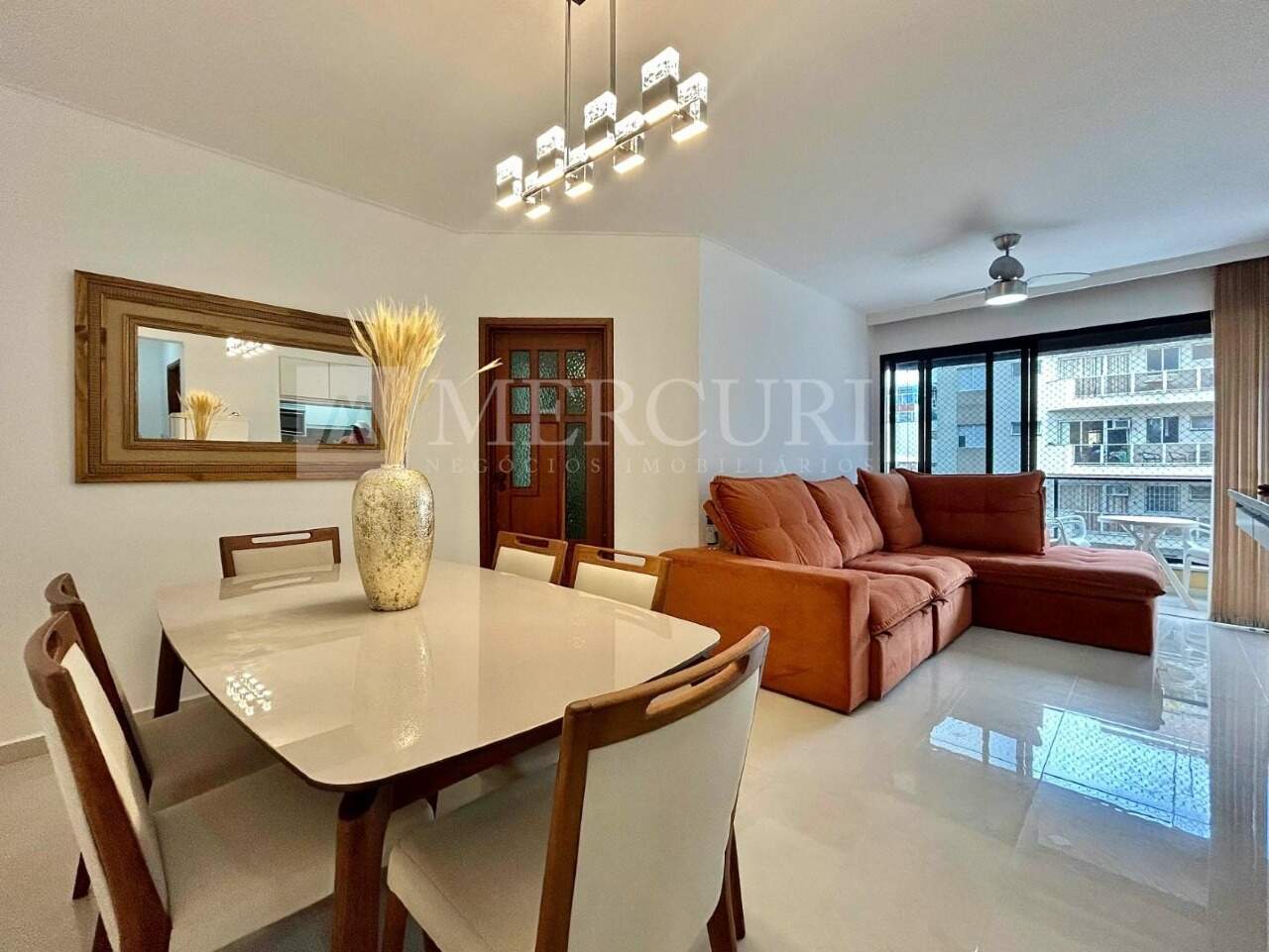 Apartamento à venda no Enseada: 