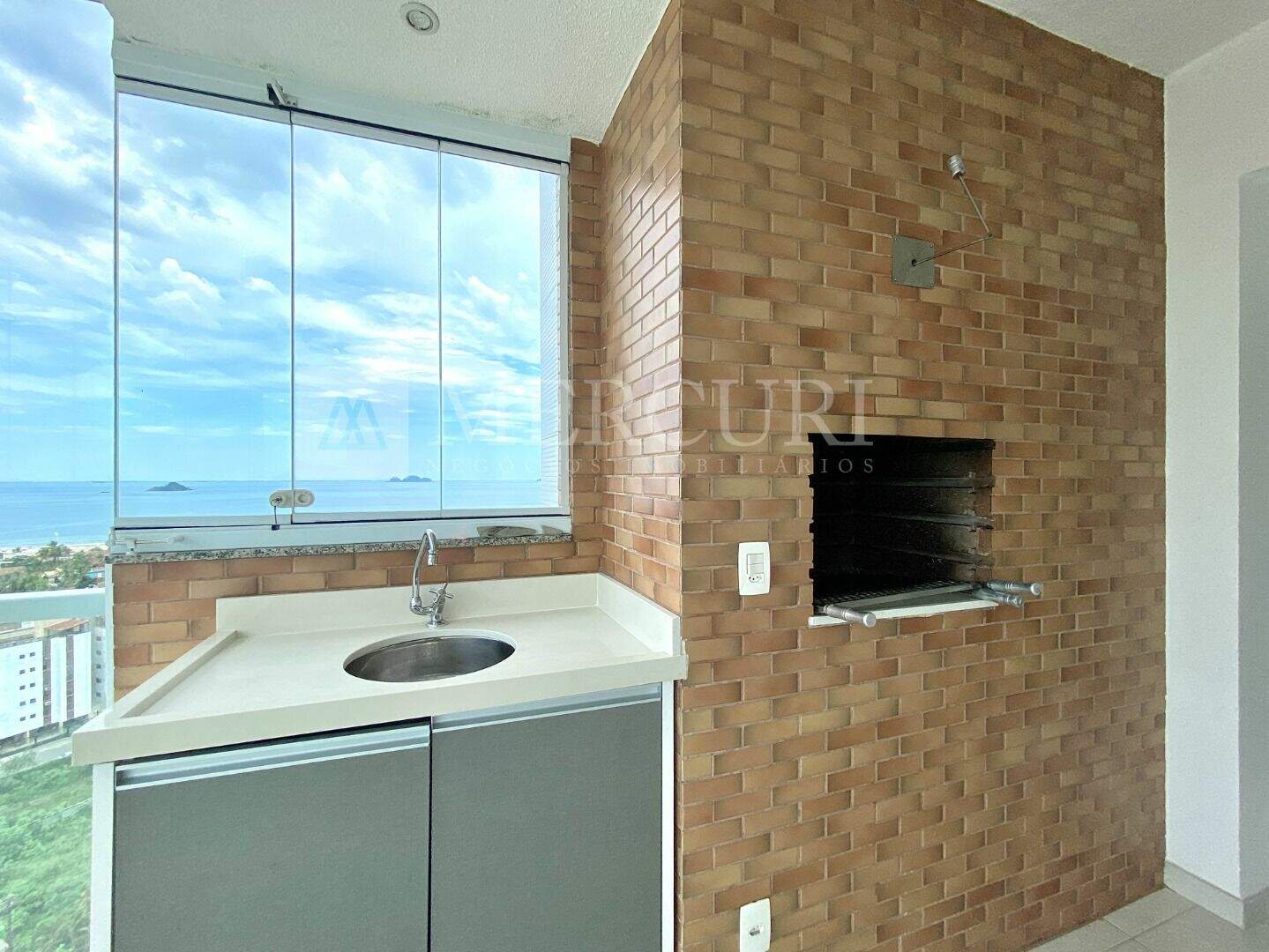 Apartamento à venda no Enseada: Apartamento no Guarujá - Praia da Enseada - Mercuri Imóveis - Imobiliária no Guarujá