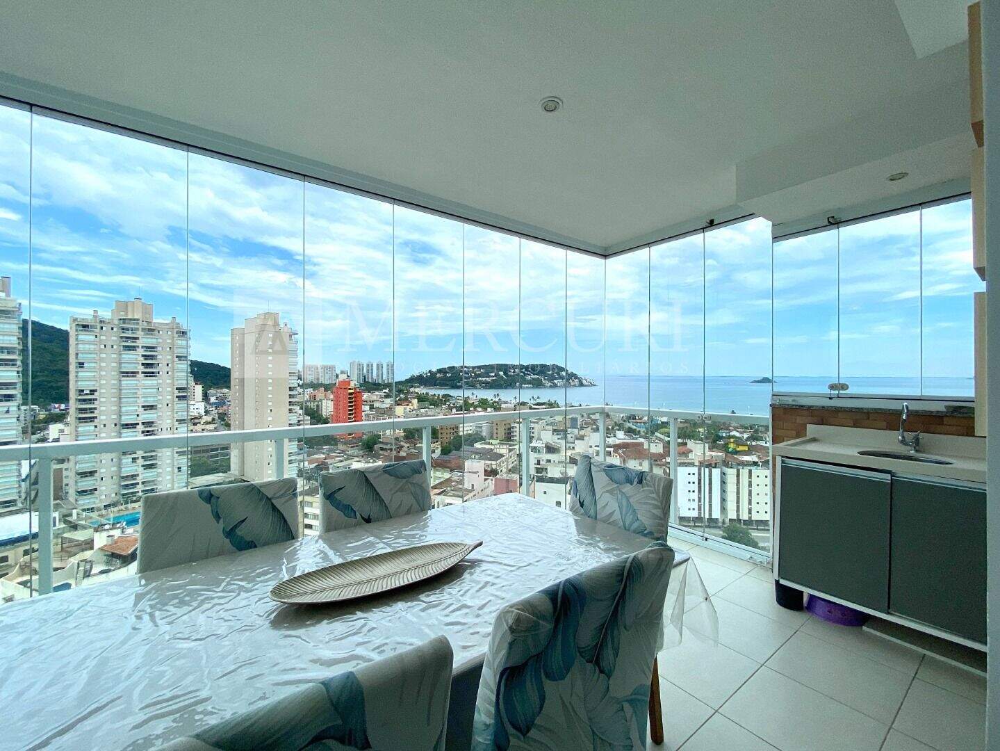 Apartamento à venda no Enseada: Apartamento no Guarujá - Praia da Enseada - Mercuri Imóveis - Imobiliária no Guarujá